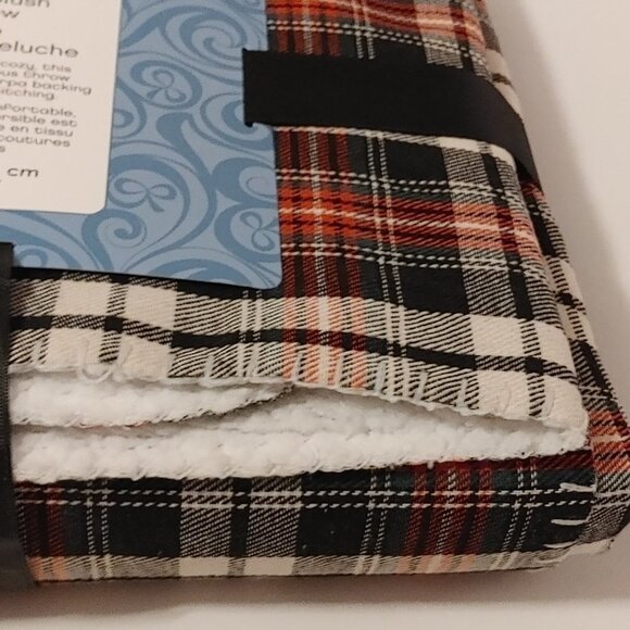 ROSE & Robin Microplush Throw Blanket Plaid 50" x 60" BNIP Sherpa Throw - Picture 5 of 6